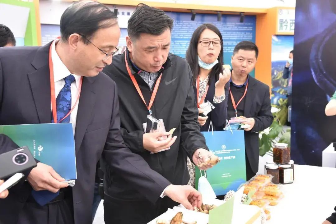 圖片關(guān)鍵詞 https://mmbiz.qpic.cn/mmbiz_jpg/tViaTicjwibVZmgEXXCALToc7mAB2rFo1LnOriaoMxiaiat6NFAeQ82O0zPcJOrVZsdECX6Kkj98UF8Vh7Mgvj3IhibQg/640?wx_fmt=jpeg